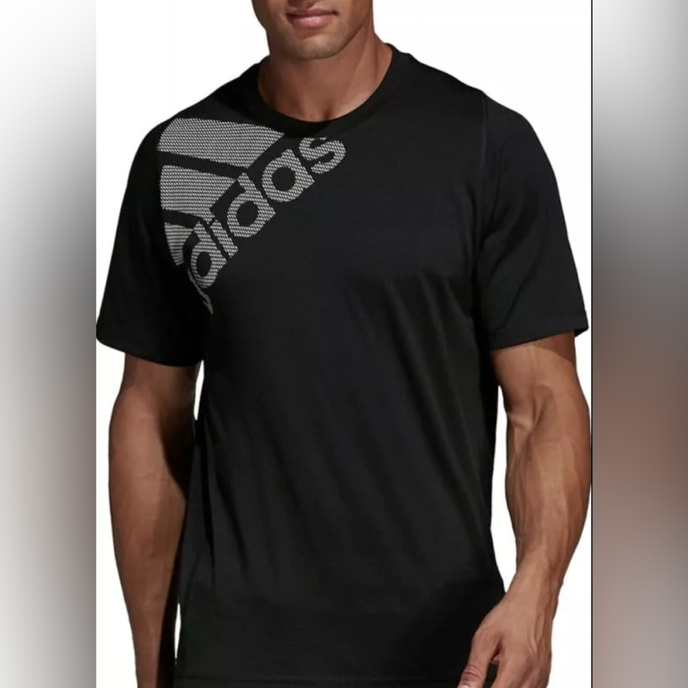 ADIDAS Freelit Black Short Sleeve Tee with Breathable Fabric. Good cond. Size M